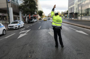 Νέος ΚΟΚ: Πρόστιμο 200 ευρώ για όλους, αν λείπει αυτή η κάρτα στο ΙΧ