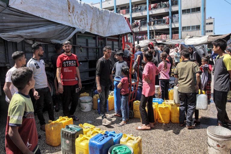 Η UNRWA αναγκάζεται για ζητήματα ασφαλείας να αναστείλλει την βοήθεια τροφίμων
