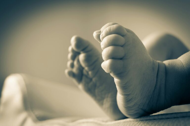 Τραγωδία στη Θήβα με μωράκι 1.5 έτους να χάνει την ζωή του