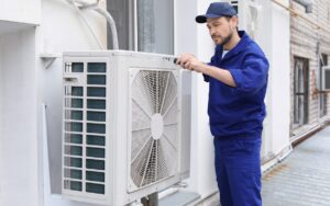 Air condition: Τα συμπτώματα που δείχνουν πως «καίγεται»