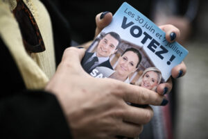 Δύσκολα τα πράγματα για το δημοκρατικό μέτωπο στη Γαλλία